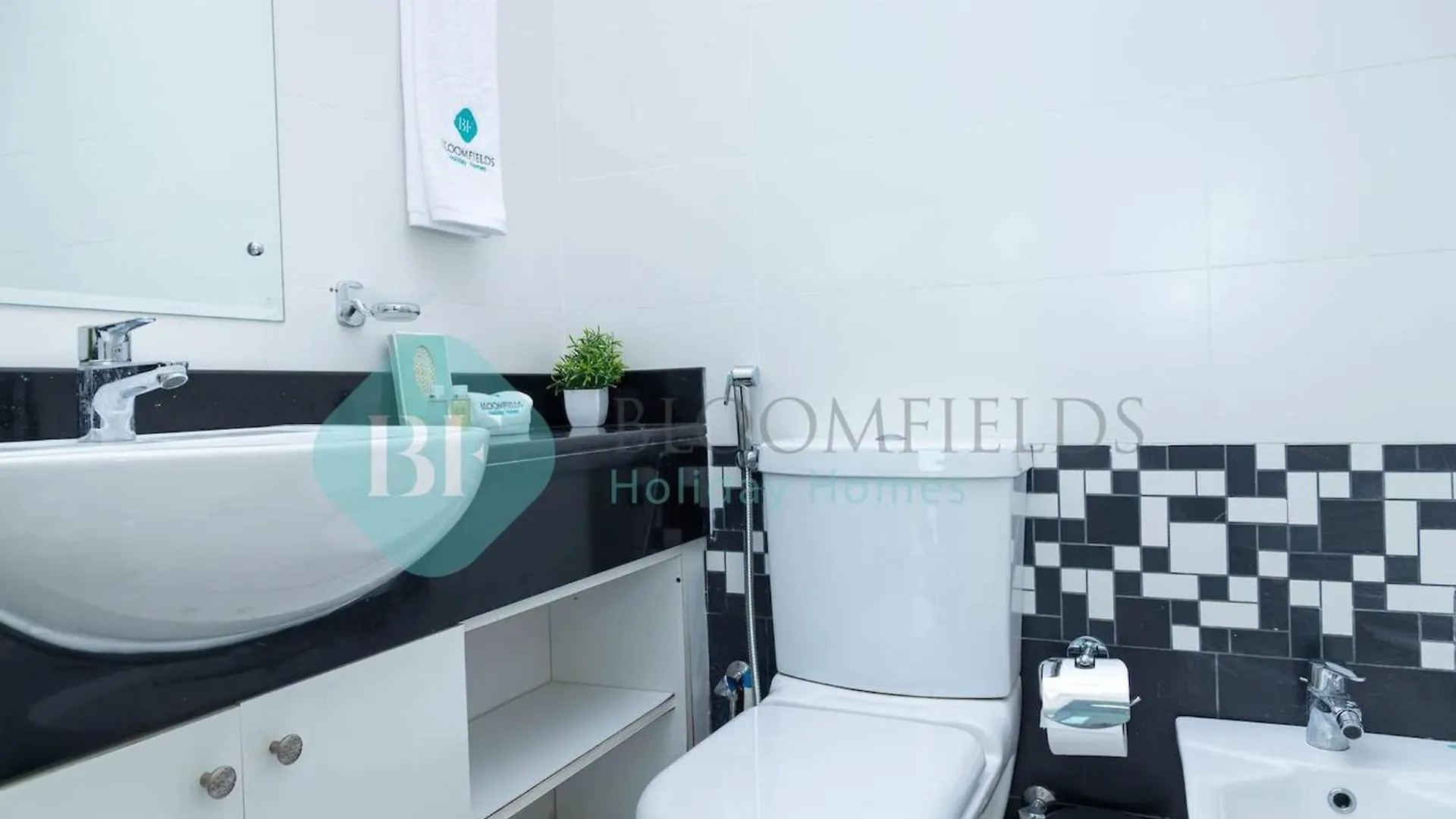 아부다비 Bloomfields 1Br Ocean View In Oceanscape 아파트